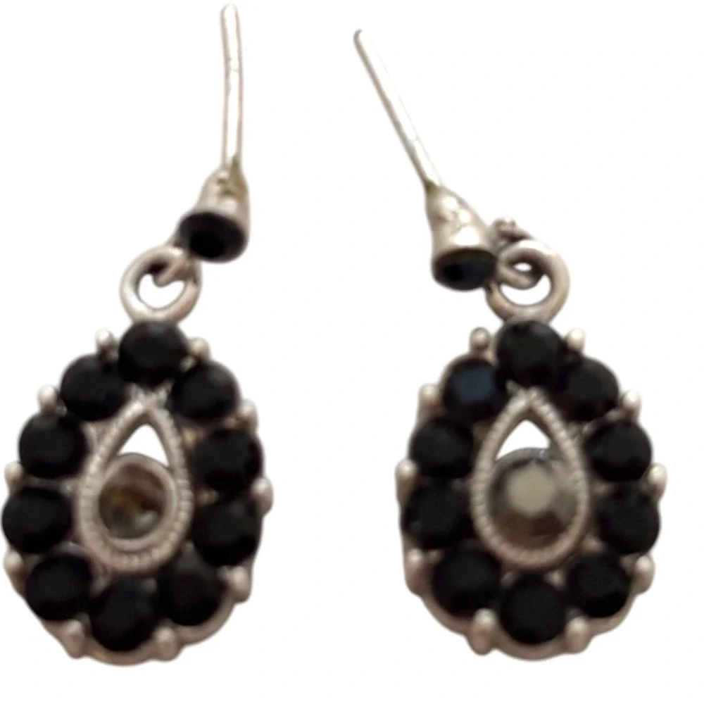 Vintage Style‎ Black Cluster Drop Earrings Silver Tone Teardrop Dangle Jewelry